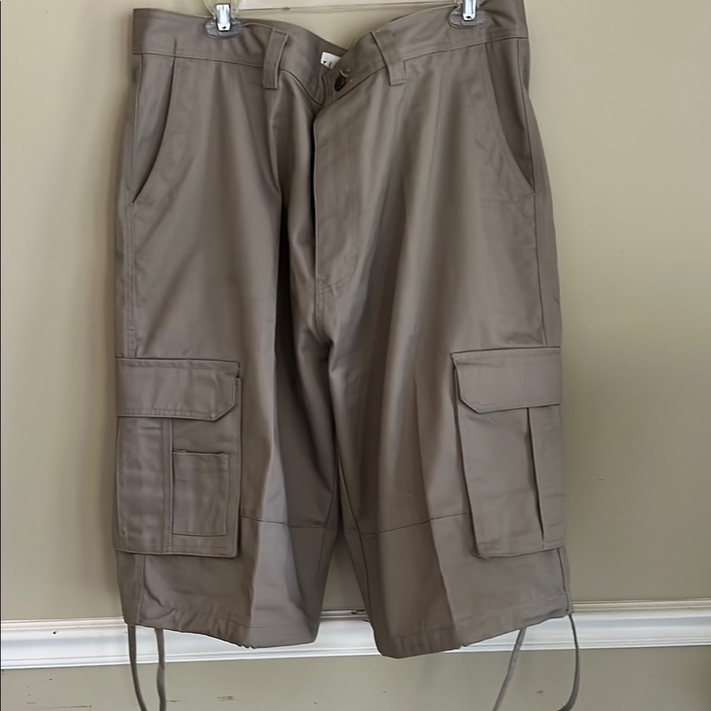 Men's Tan Cargo Shorts